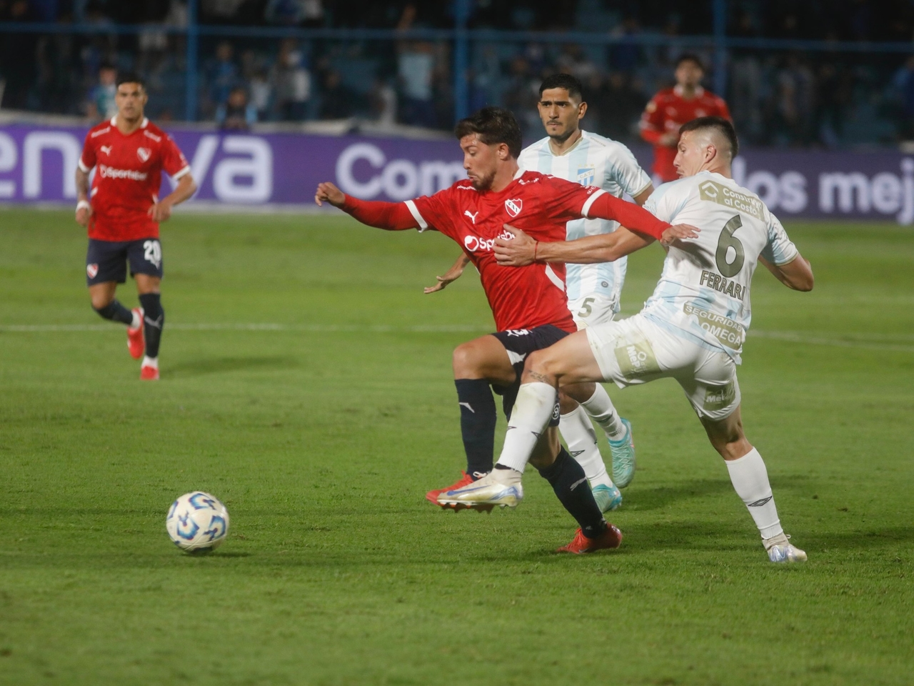 Independiente, Tucumán'da yanlış bir hamle yaptı: Atlético de Madrid onları liderlikten düşürdü ve Apertura Playoff'larındaki yolculuklarını zorlaştırabilir.
