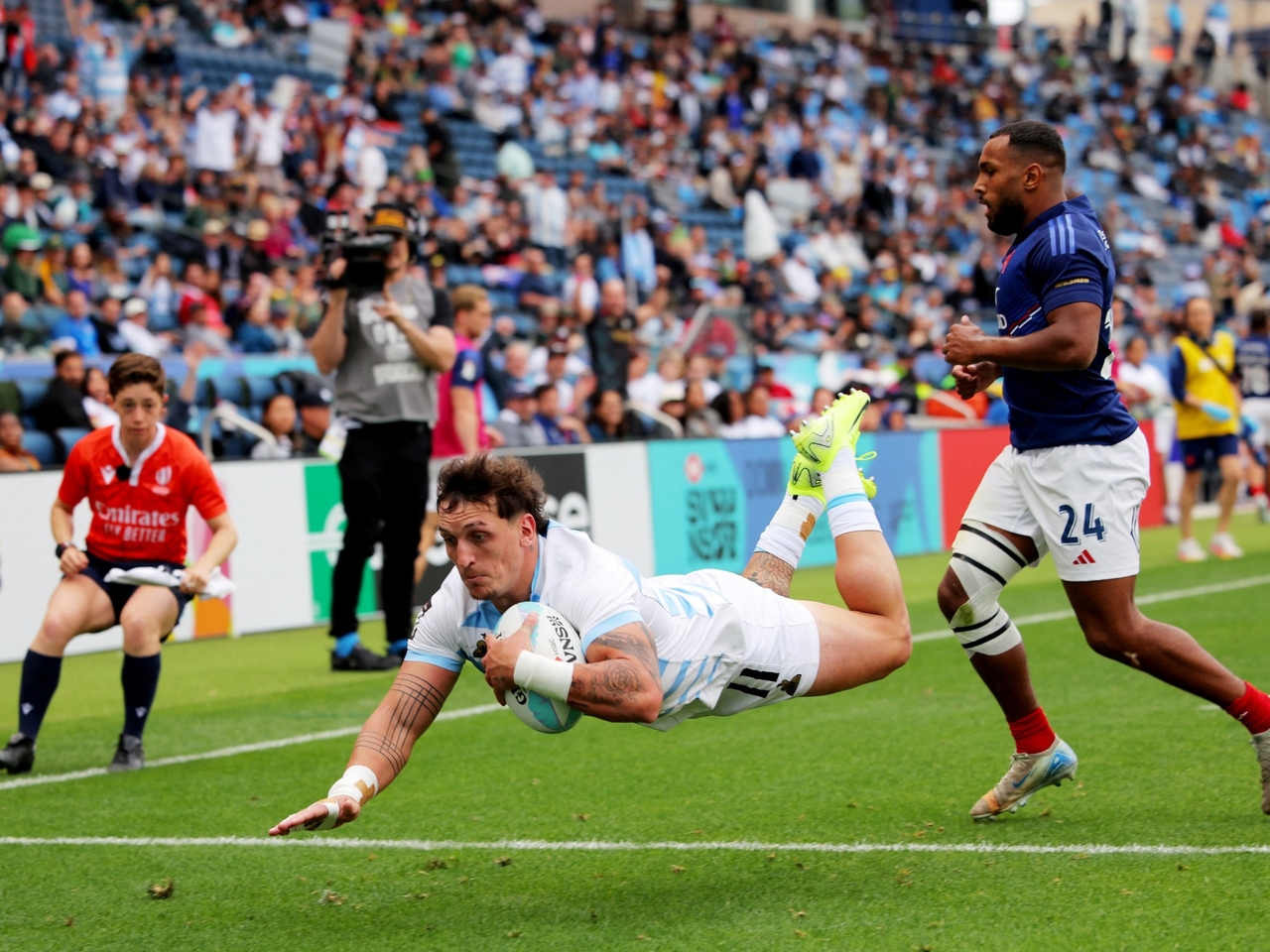 Pumas 7'ler, Los Angeles Sevens'ın yarı finallerine yükseldi ve dünyanın en iyisi olmaya iki adım uzaklıkta.