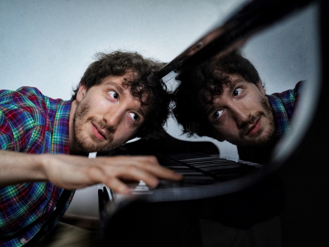 Matematikçi, piyanist ve Les Luthiers'in oğludur: Teo López Puccio kimdir ve tiyatroda ne yapar?