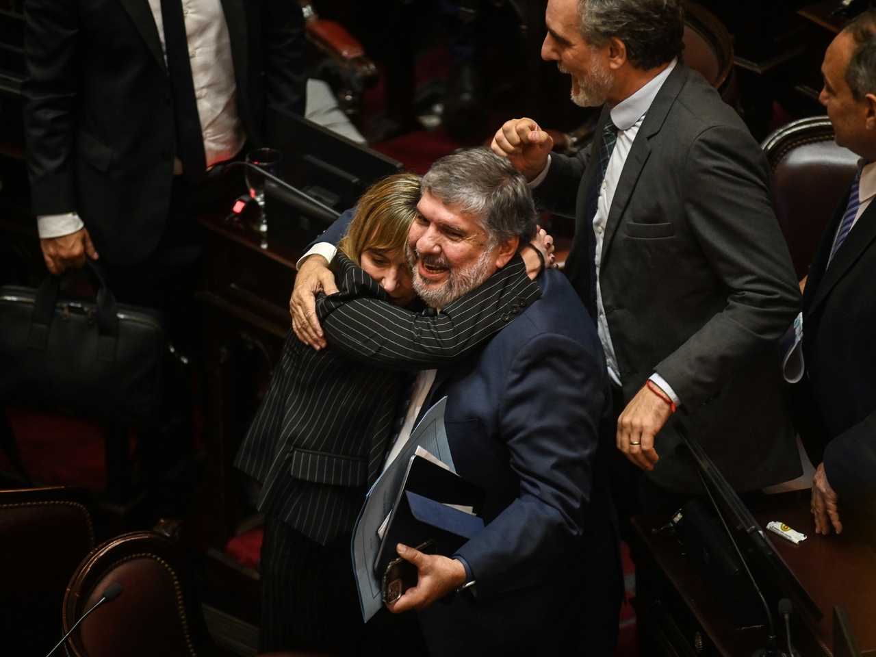 Der Senat lehnte die Clean Record ab: Alicia Kirchners Umarmung und der Applaus der K