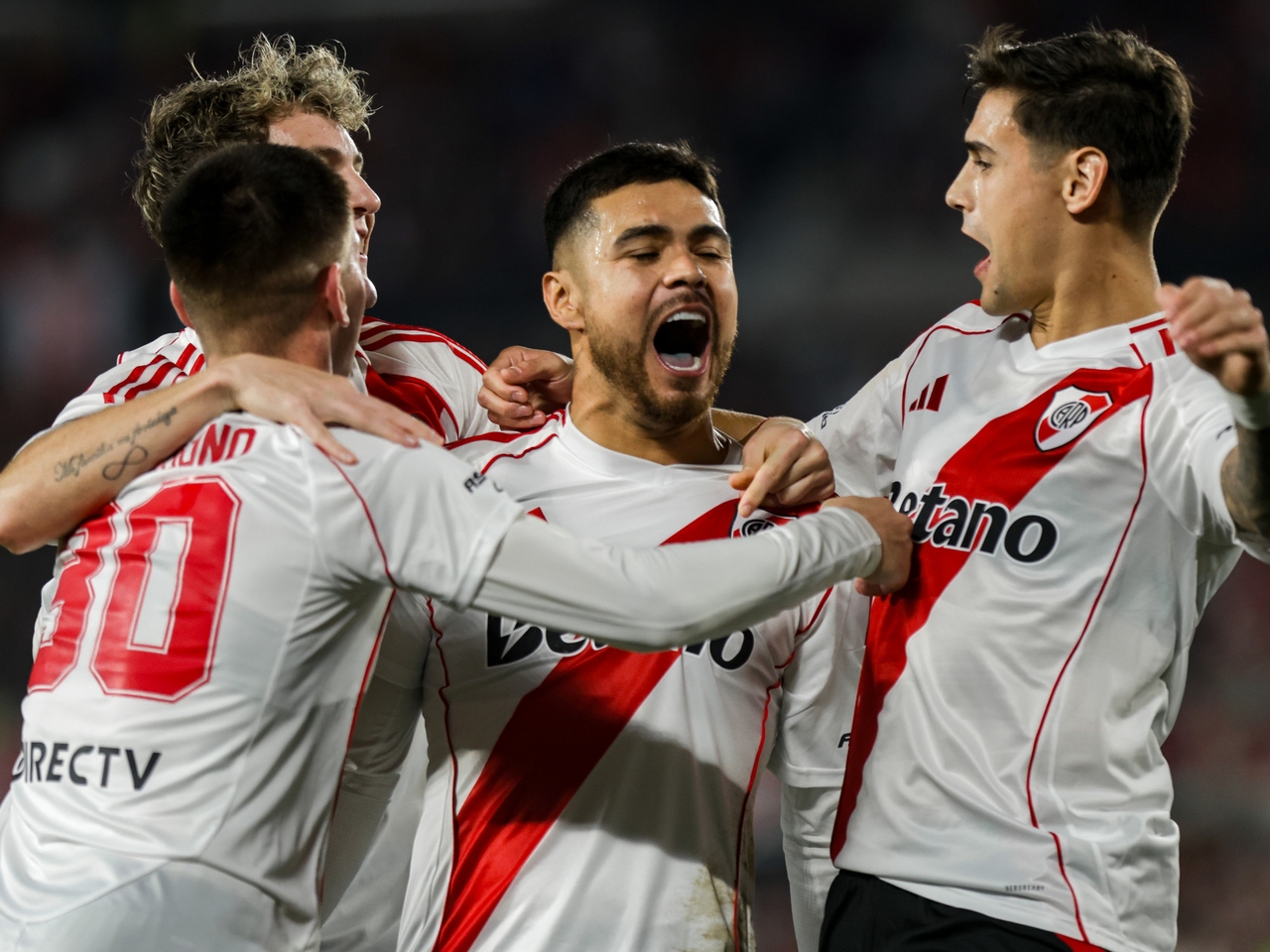 This is how the playoffs for the Professional League's Apertura are going: River easily eliminated Barracas and all the quarterfinal matches were completed.