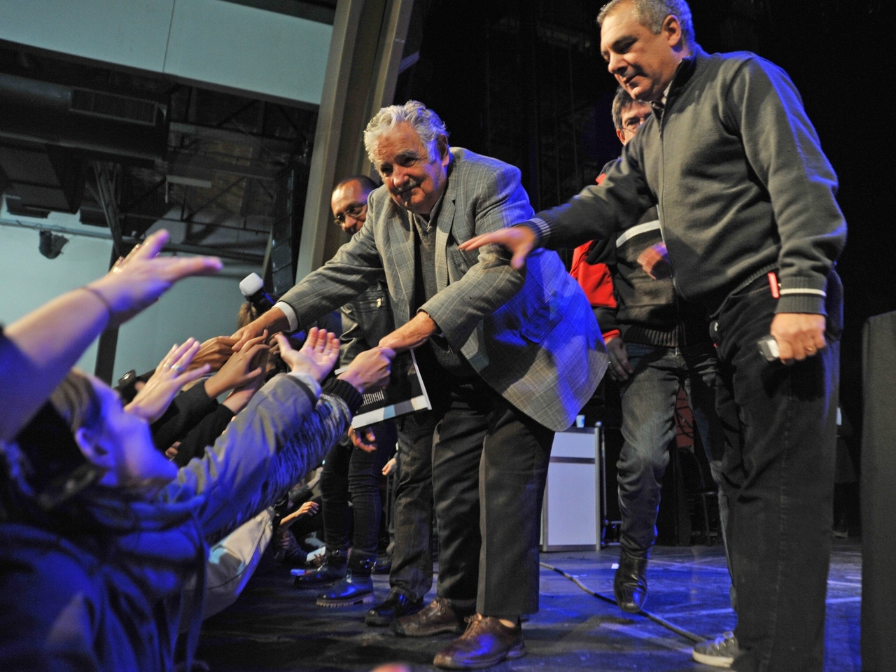 José Mujica: Gerilladan Başkanlığa: Hikayesini Anlatan Kitaplar