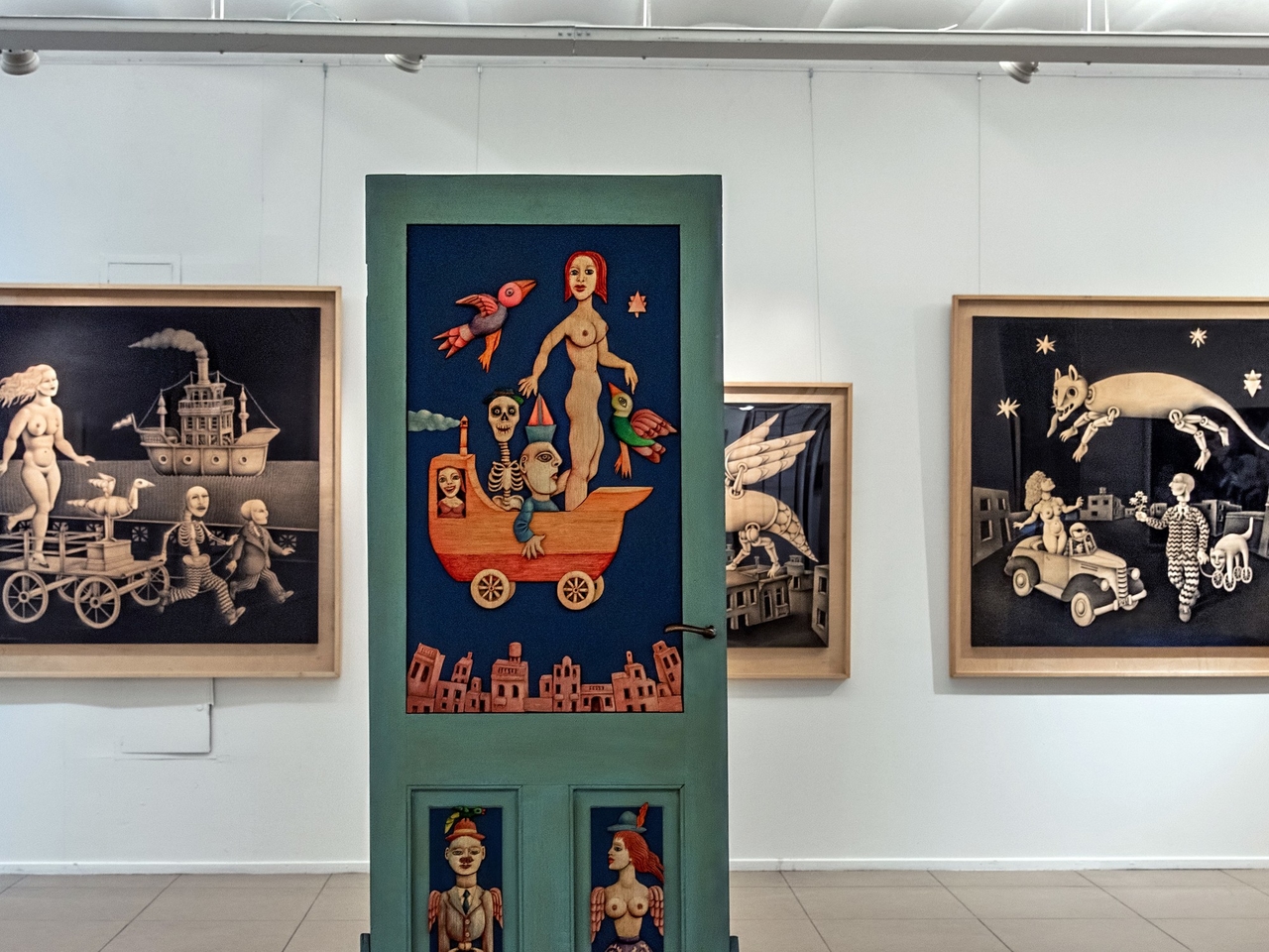 Between coffee and surrealism: the graphic work of Carlos Carmona