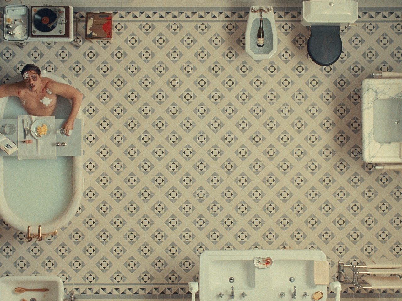 "Fenike Planı": Wes Anderson'a Göre Cennetin Kapıları