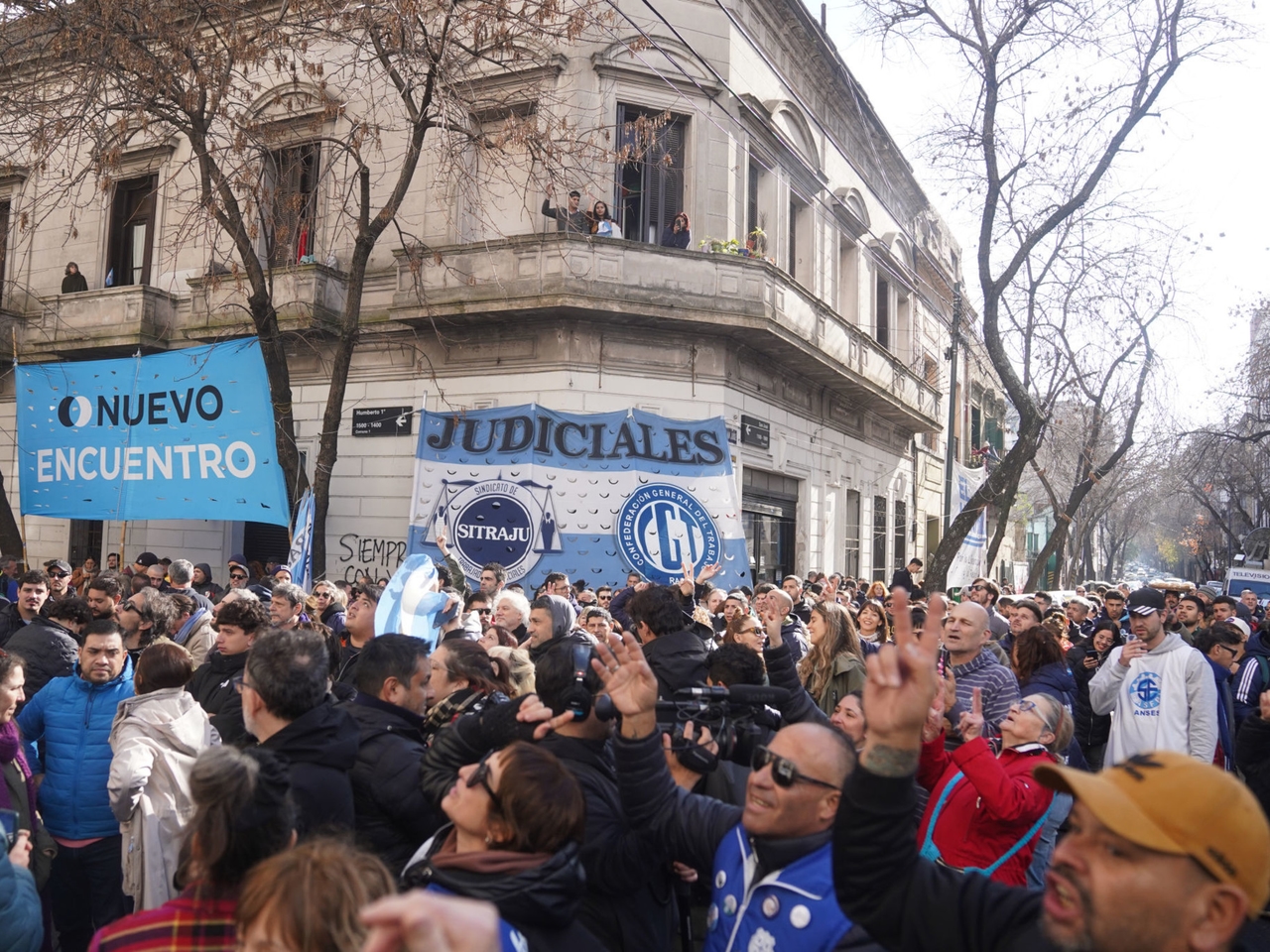 Cristina sentenced: the judge ordered an inspection of the apartment where the former president requested house arrest.