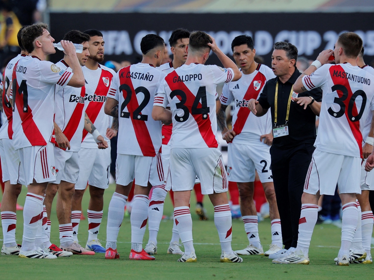 Aby awansować do 1/8 finału Klubowych Mistrzostw Świata, River Plate stoi przed potrójnym wyzwaniem: potęgą Interu, przebudową drużyny i grą wyników.