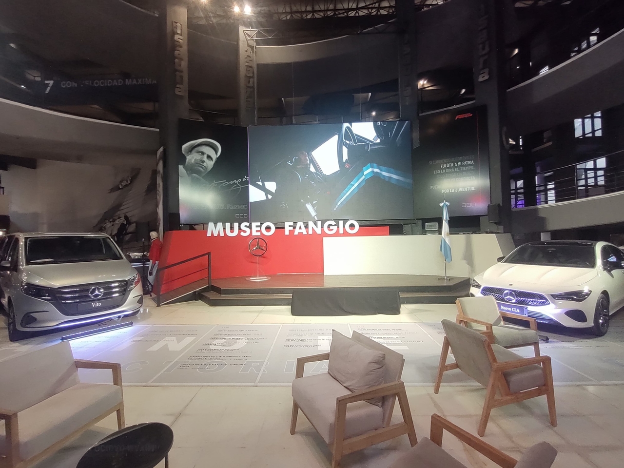 „Nowy Mercedes-Benz” wprowadził na rynek w Argentynie odświeżone modele Vito i CLA.