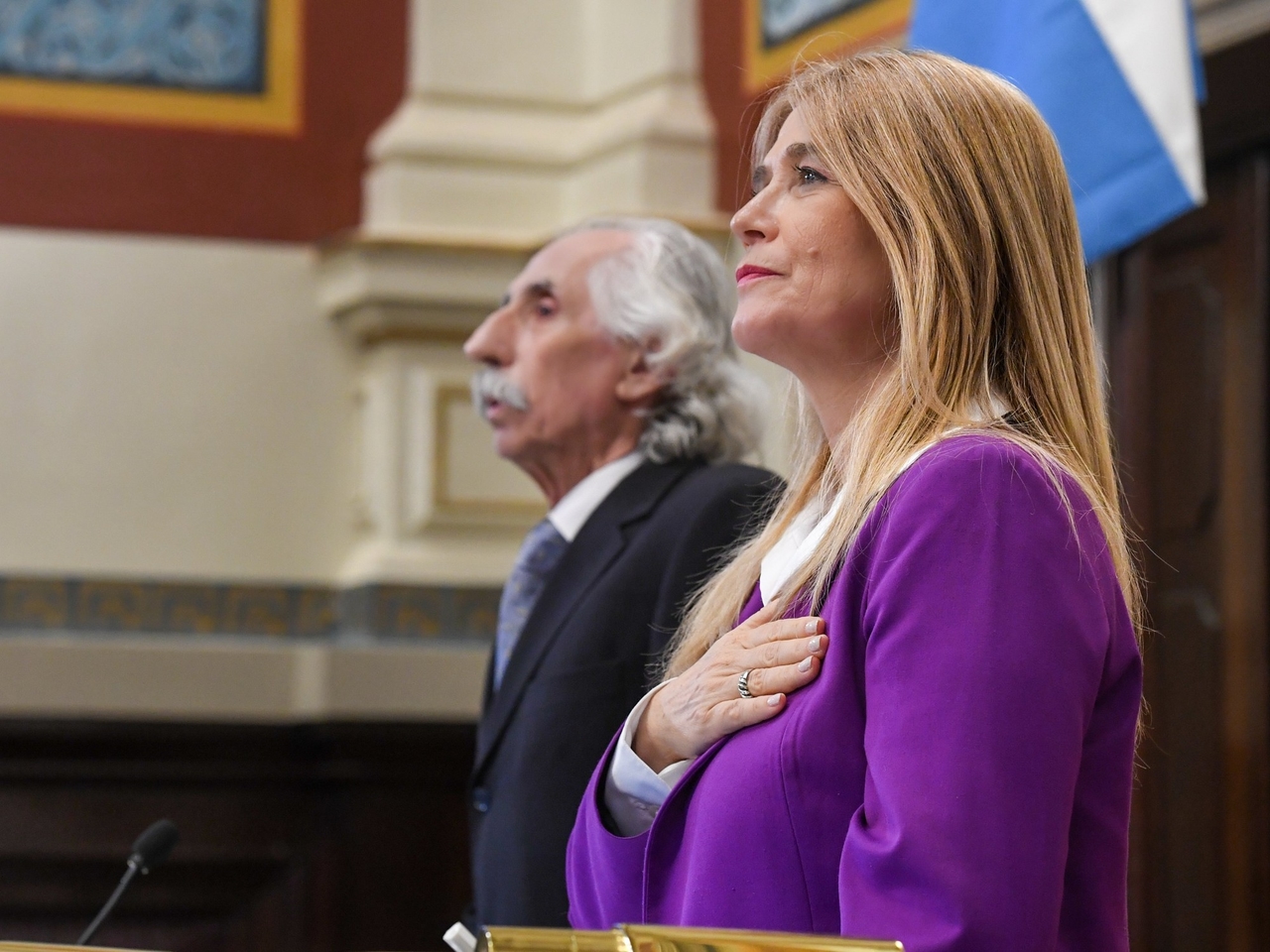 Forti critiche alla rielezione a tempo indeterminato al Senato di Buenos Aires: "Scappate ai vostri posti"