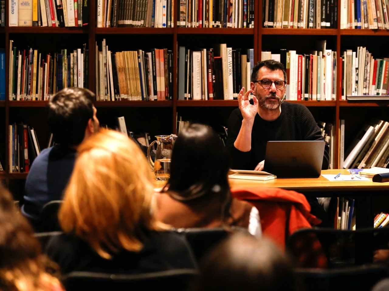 Everything that happens in a class by Alberto Fuguet: "Literature shouldn't be afraid of disturbing"