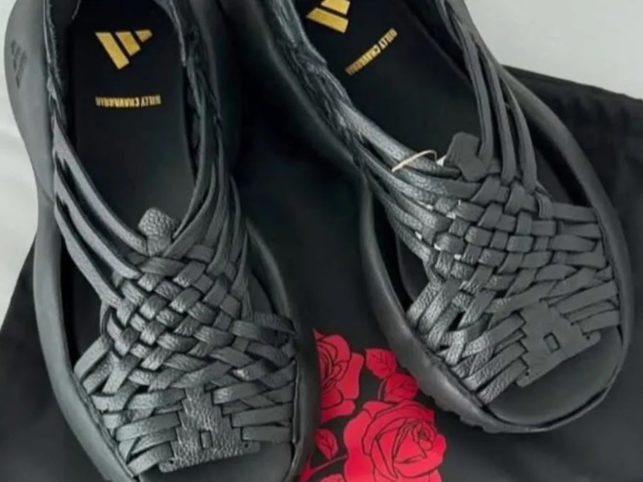 Apropiación cultural: Adidas se disculpó por haber copiado un calzado tradicional indígena