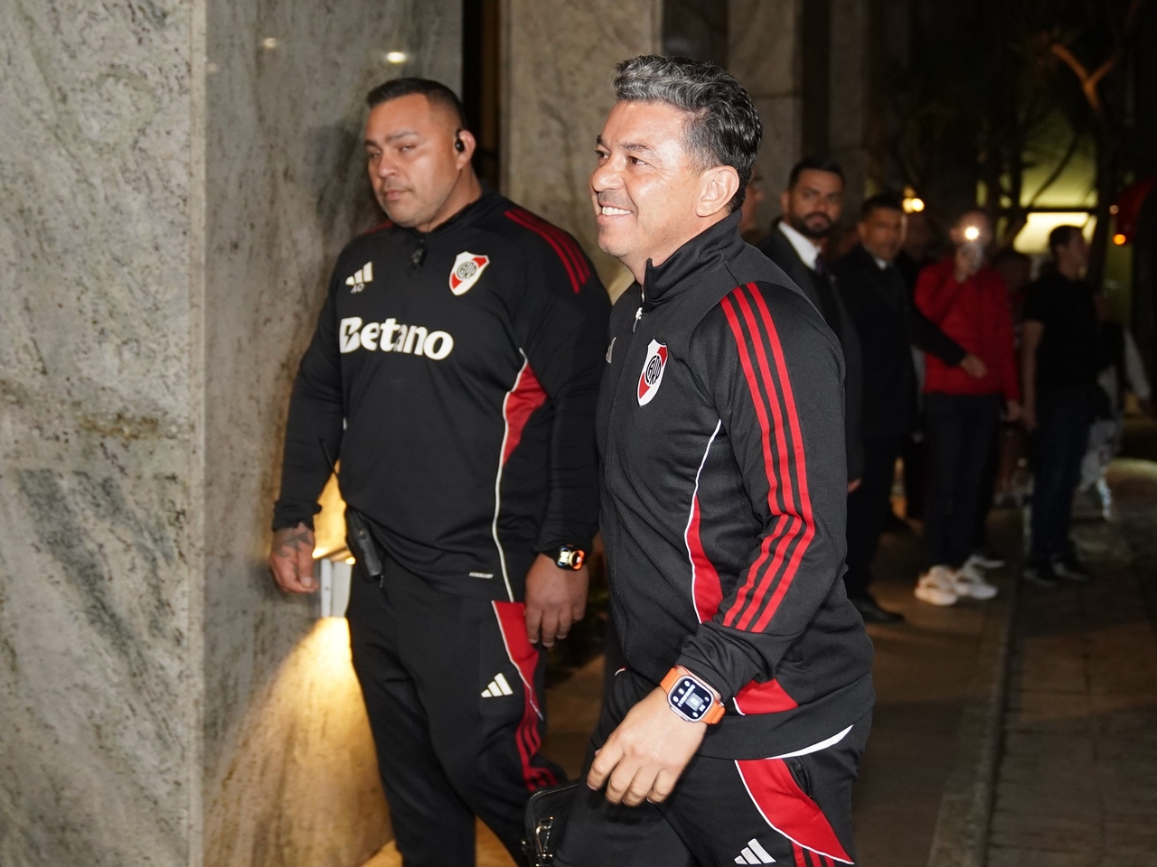 River Plate arrived in São Paulo: fans were full of confidence, smiles, and encouragement before the Copa Libertadores rematch against Palmeiras.