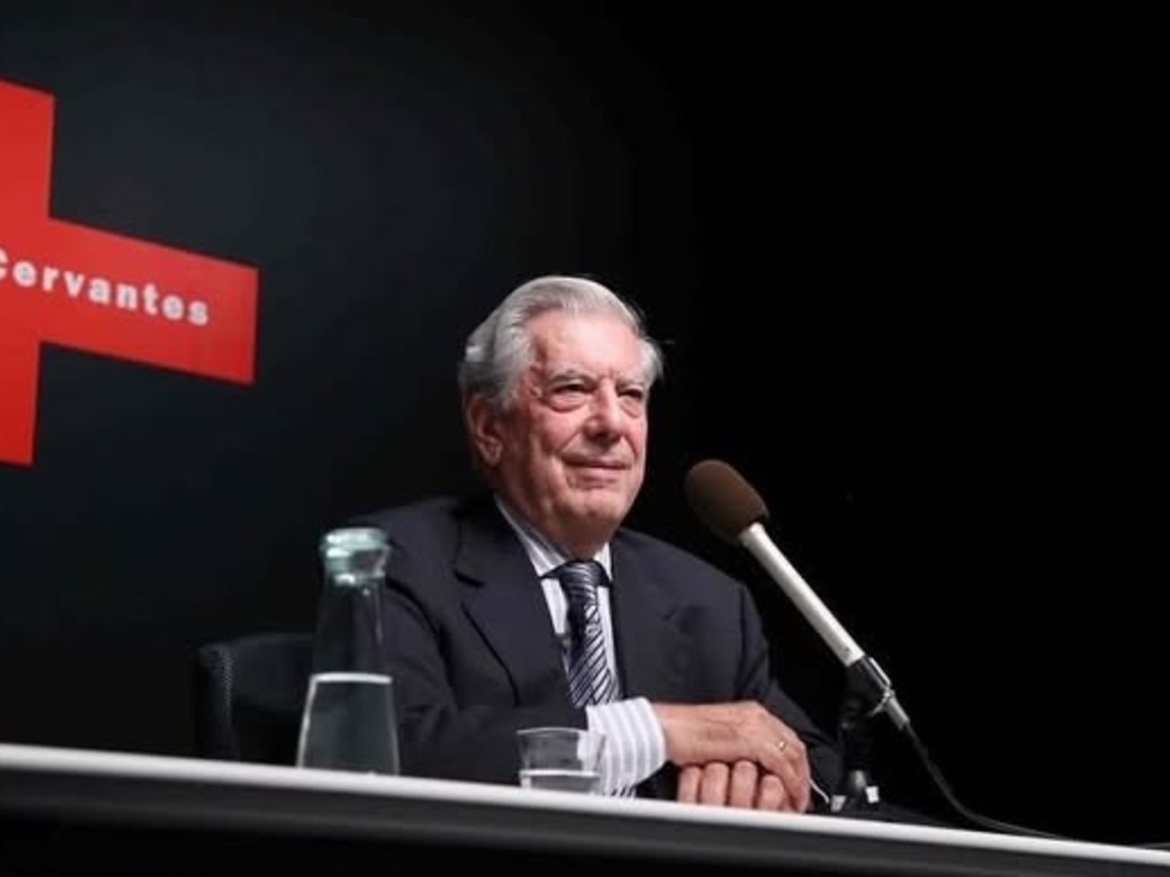 O Instituto Cervantes recebe hoje um legado in memoriam de Mario Vargas Llosa.