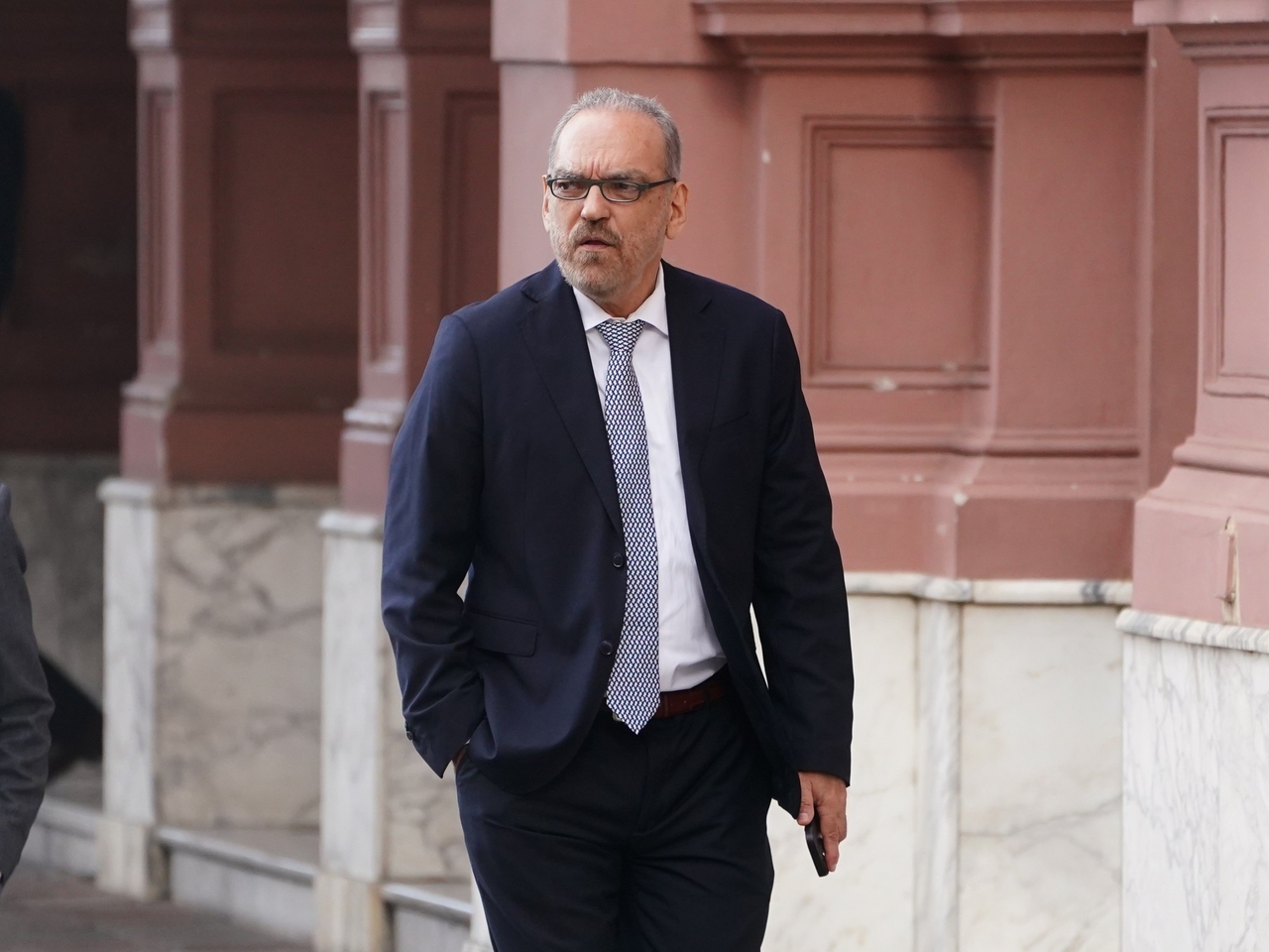 De regering heeft goedkeuring gevraagd voor Fernando Iglesias als ambassadeur bij de Europese Unie