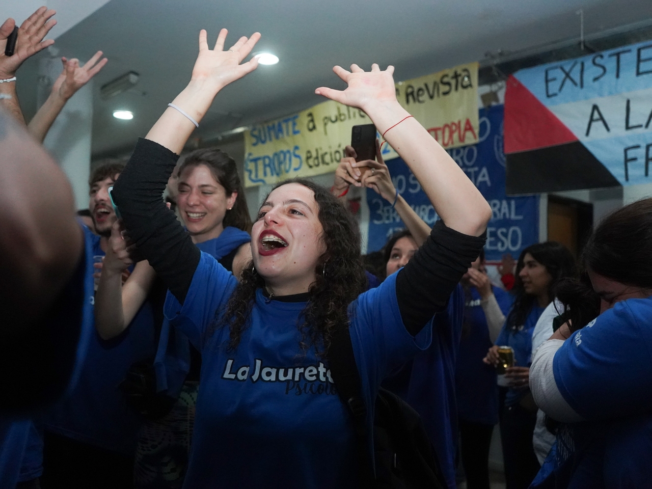 De interne strijd van de Peronistische Partij op alle fronten: La Cámpora degradeerde naar de Universiteit van La Plata en een plan dat door Kicillof werd gesteund, werd doorgezet.