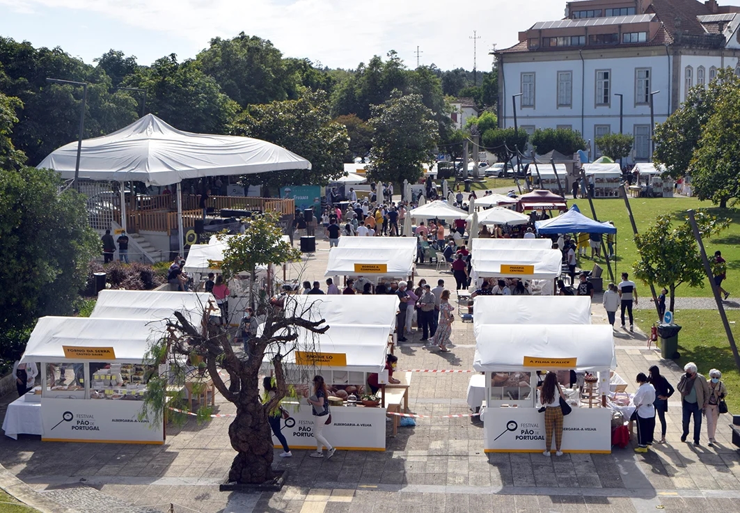 La festa del pane si rafforza con il festival del cinema