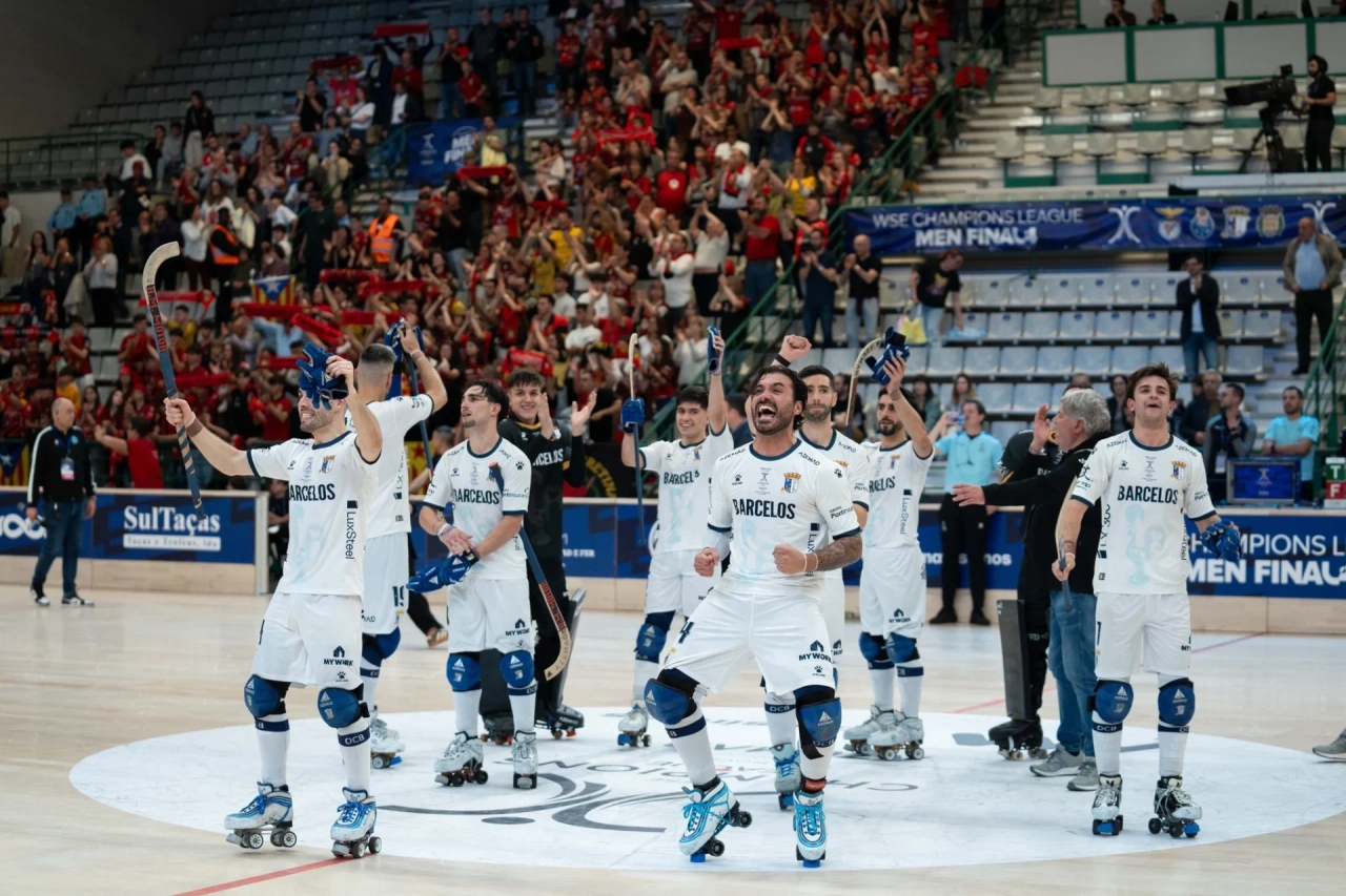 Óquei de Barcelos wint op strafschoppen en wint de rolhockey "Champions"