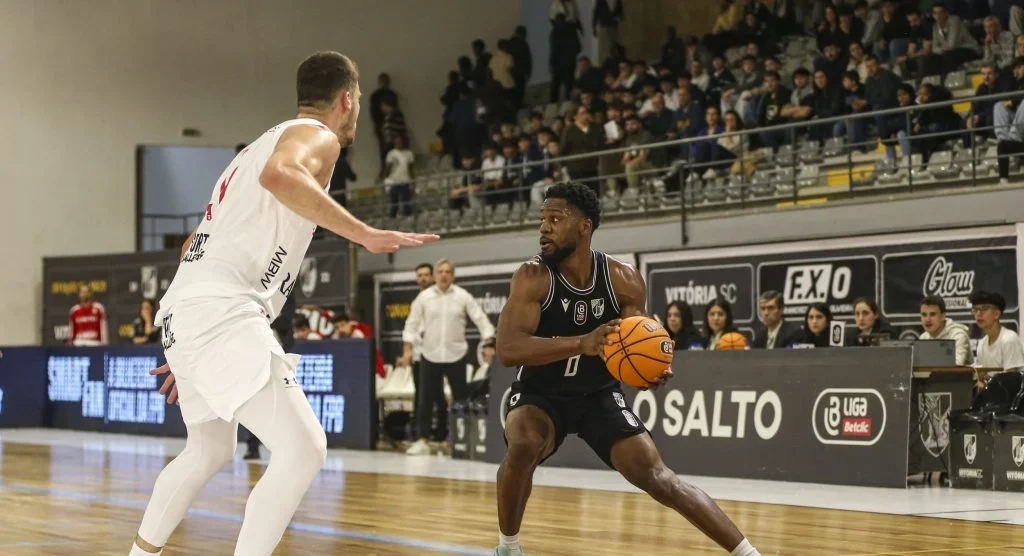 L'Ovarense costringe i "neri" al derby