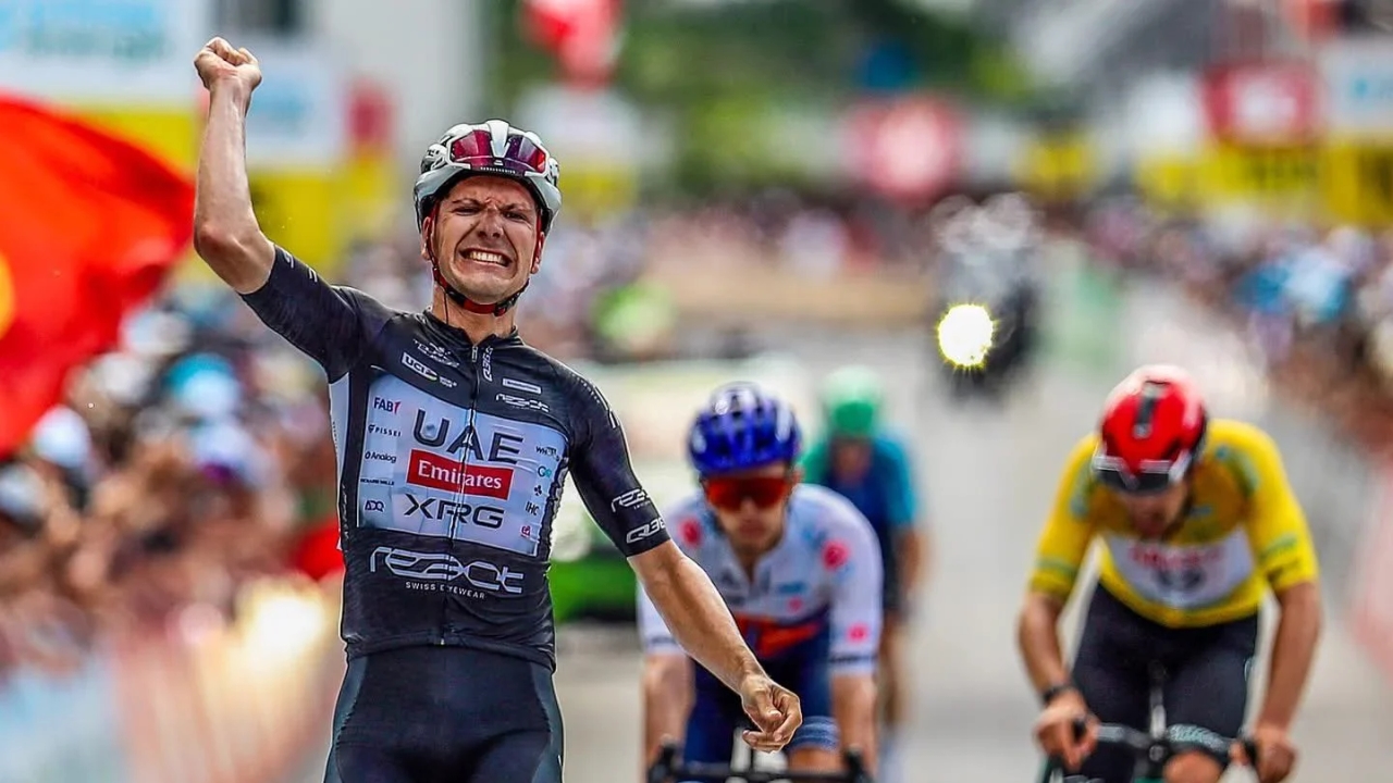 João Almeida wint etappe en klimt naar tweede plaats in Ronde van Zwitserland