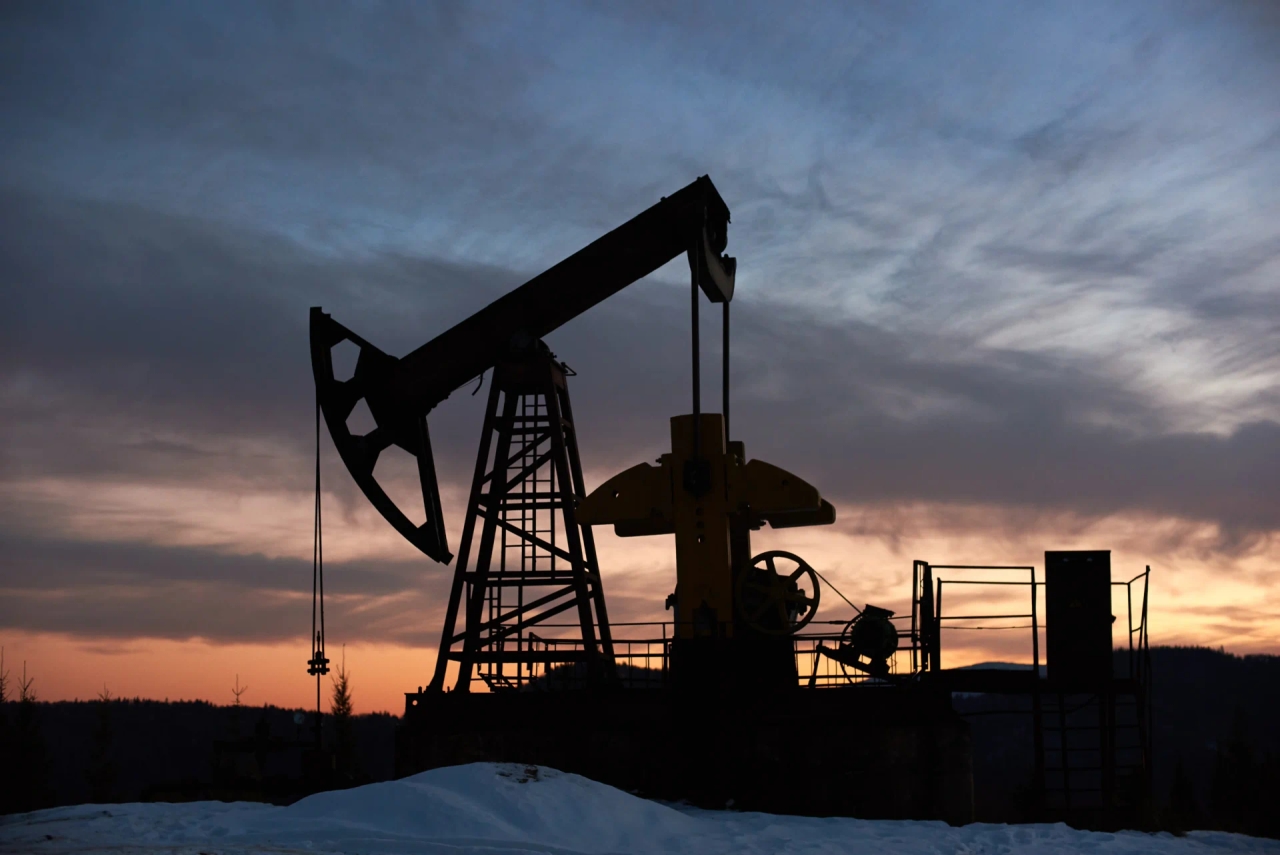 Los precios del petróleo se disparan después de que Israel ataca a Irán