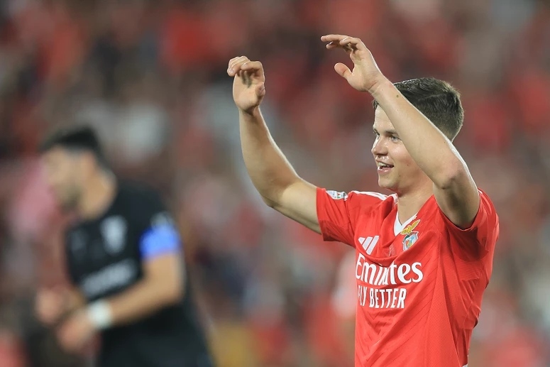 Benfica maakt gebruik van optie om Zweedse verdediger Samuel Dahl te kopen