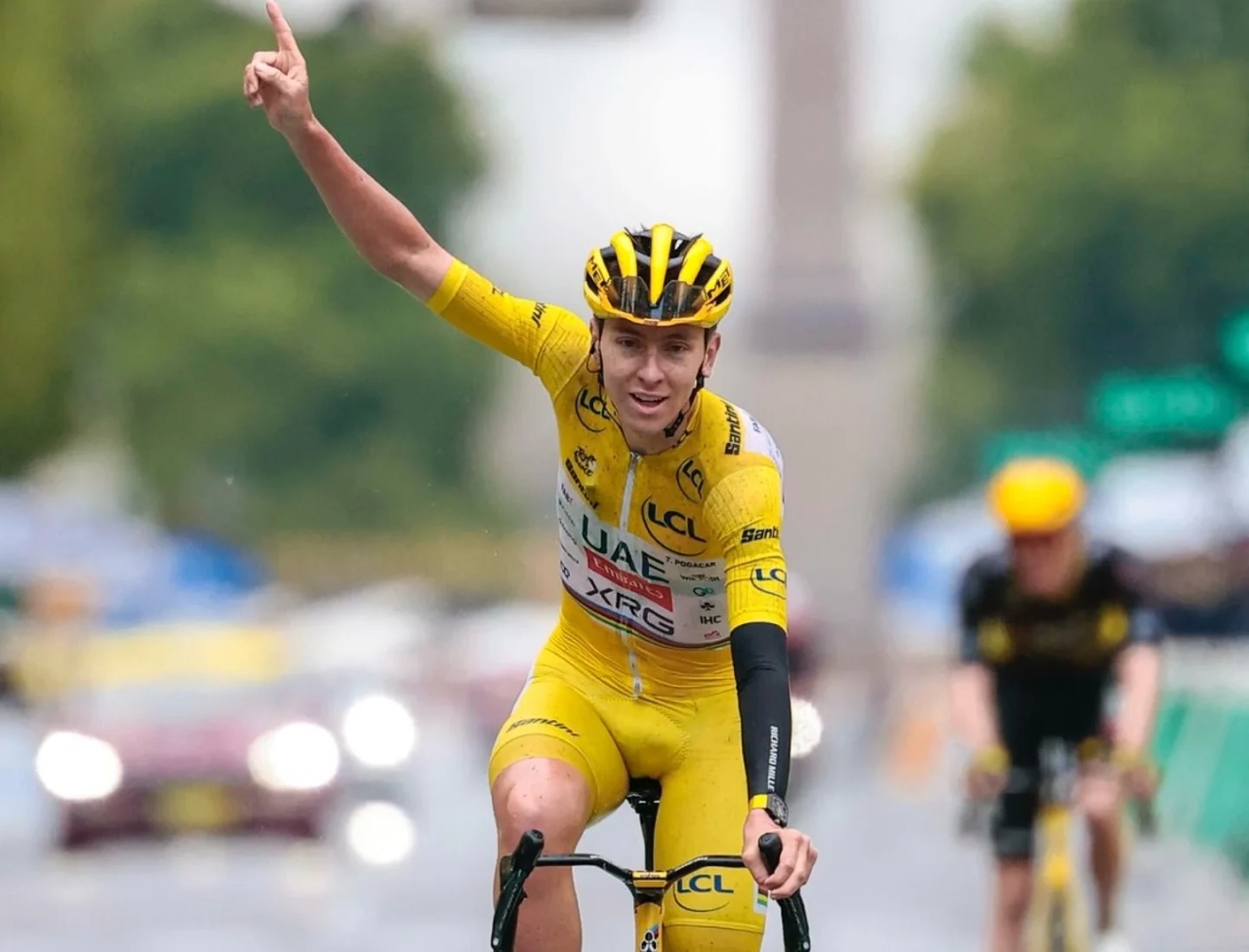 Pogacar bestätigt seinen vierten Titel nach der 21. Etappe, die Van Aert gewonnen hat