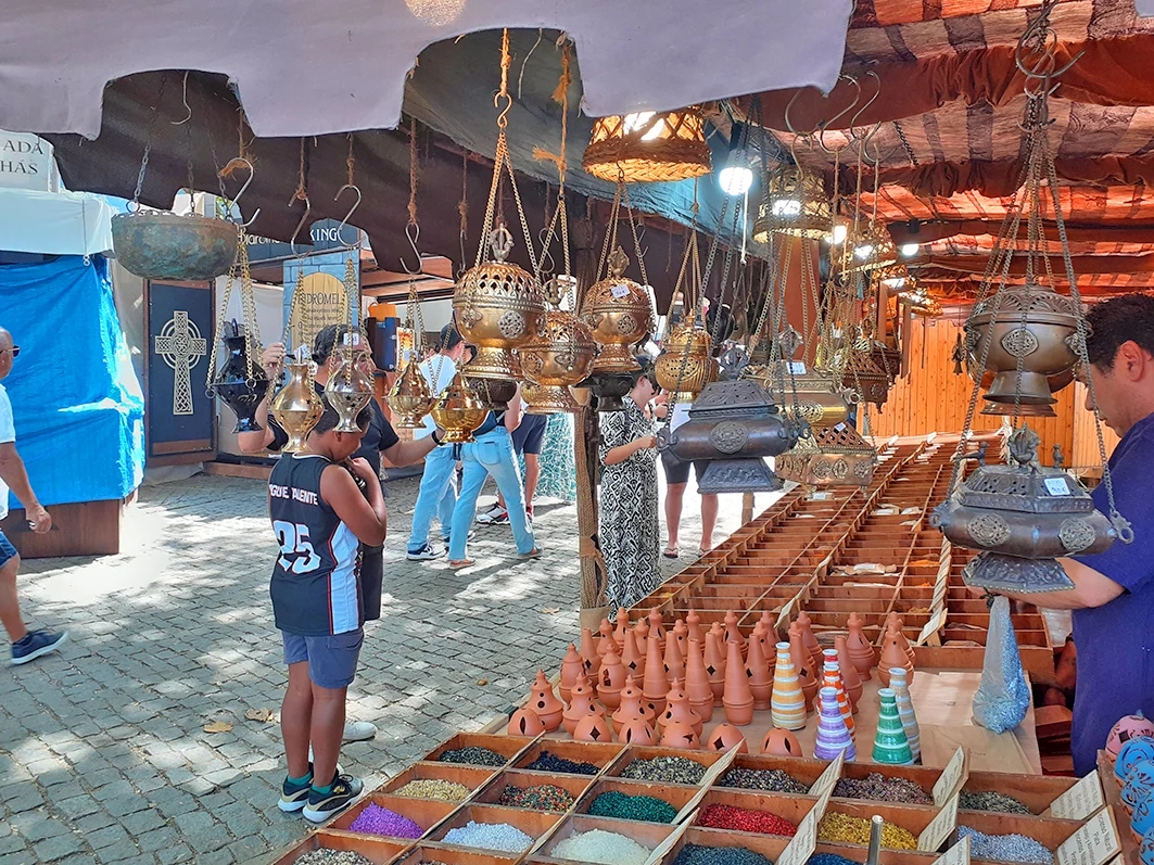 “Cortejo Real” marca o encerramento da Viagem Medieval 2025