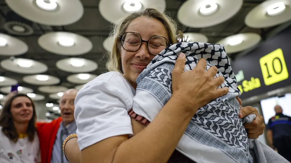 Une Espagnole de la flottille accusée d'agression par Israël arrive à Madrid