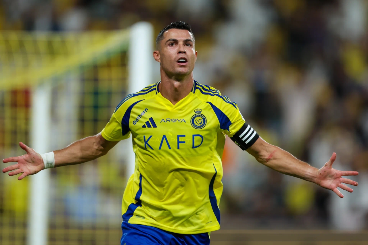 Cristiano Ronaldo segna nella vittoria dell'Al Nassr