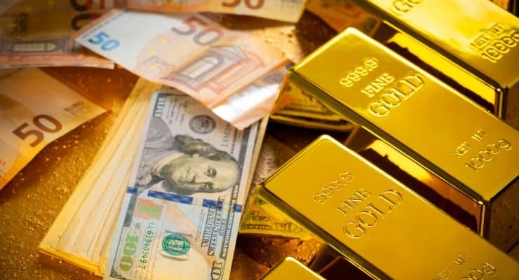 Tygodniowy bilans w dolarach, euro i złocie