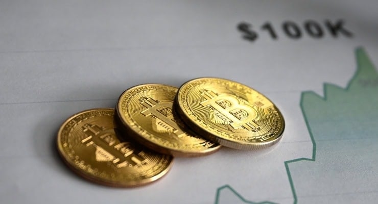 Bitcoin übersteigt nach drei Monaten wieder 100.000 US-Dollar