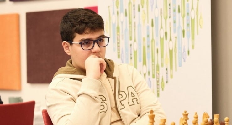Der 14-jährige Erdoğmuş wurde Erster bei der Schachmeisterschaft