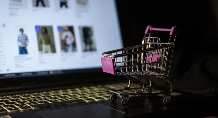 Nowe regulacje dotyczące prawa odstąpienia od umowy w zakupach internetowych
