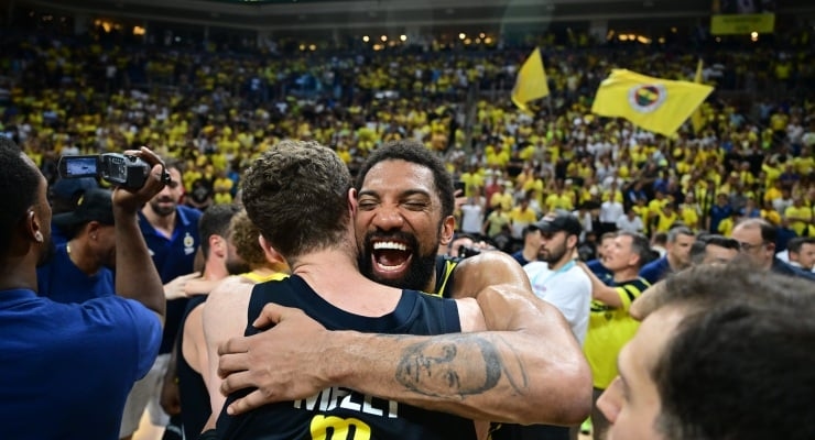 Basketbol Süper Ligi'nde şampiyon Fenerbahçe