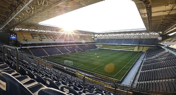 Vice-presidente do Fenerbahçe, Hamdi Akın: Nosso estádio terá três andares com a adição de arquibancadas