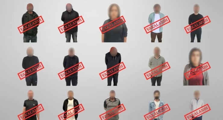 Fifteen people, 13 of whom were wanted under a red notice, were extradited to Türkiye.