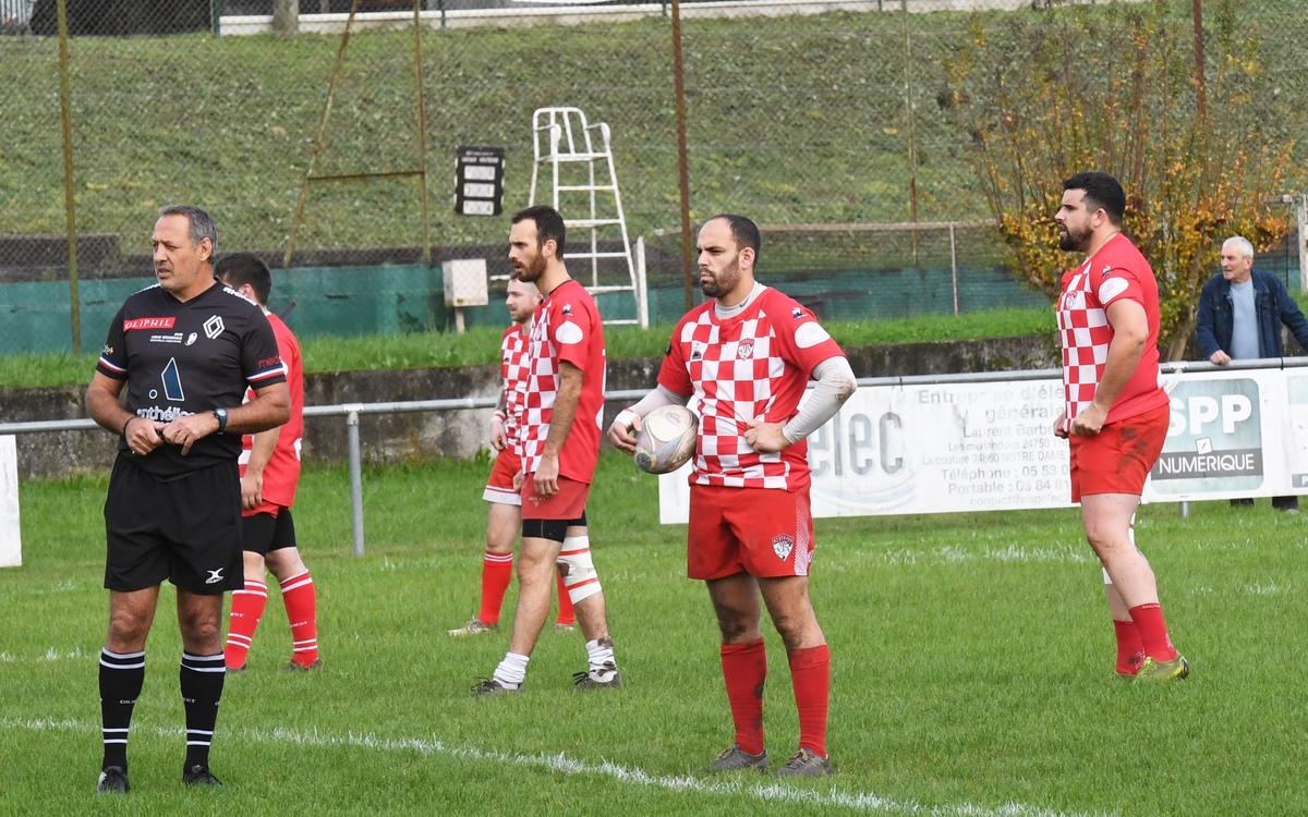 Rugby, Nowa Akwitania: kluby
z Dordogne zafascynowani swoimi kurczakami
