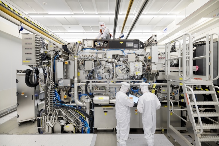 ASML invests €1.3 billion in French AI firm Mistral: Reuters
