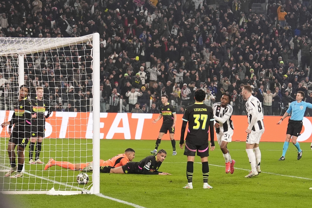 Juventus 2-1 PSV: PSV'nin savunma zaaflarının bedelini ödemesiyle son dakika dramı