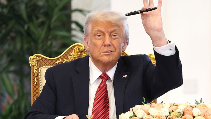 Trump, AB'yi Haziran ayından itibaren yüzde 50 gümrük vergisiyle tehdit etti