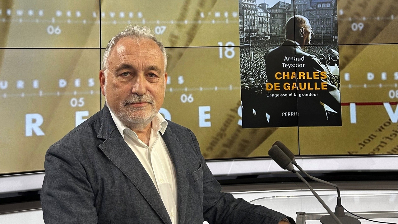 Tarihçi ve Charles de Gaulle Vakfı Bilimsel Konseyi Başkanı Arnaud Teyssier: “Göçmen su altında kalma” ile kamu hesaplarının sürüklenmesi arasındaki bağlantıyı kurmanın zamanı geldi”