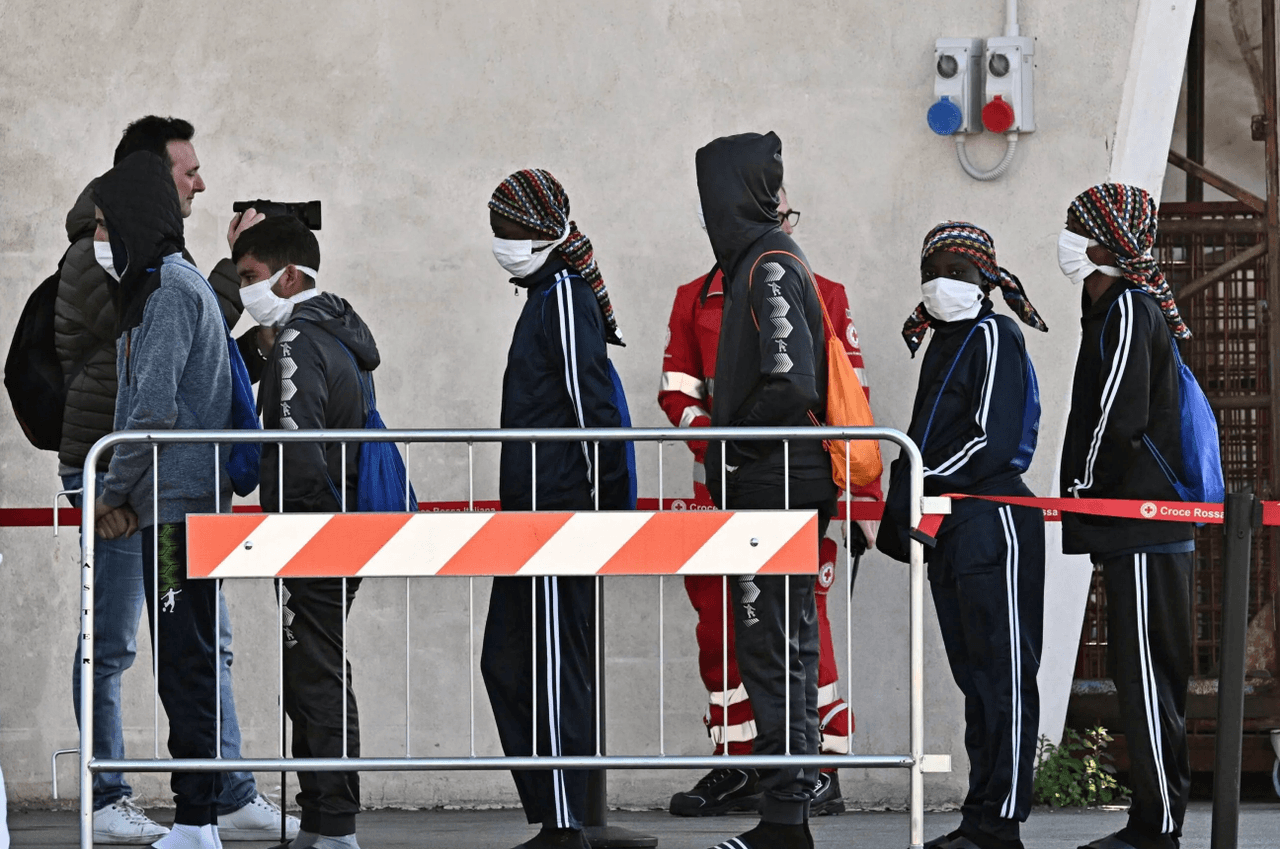 Brussels wants to link development aid to measures to stem migration flows to Europe.