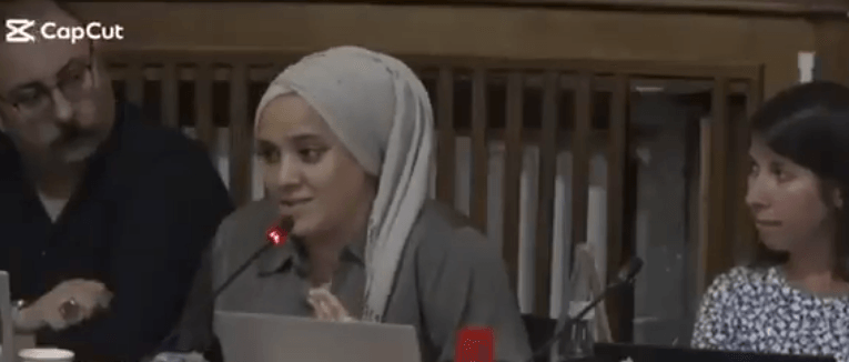 Molenbeek (B): Socjalistka Saliha Raïs broni noszenia zasłony i zachęca Belgów, którym to przeszkadza, do opuszczenia miasta