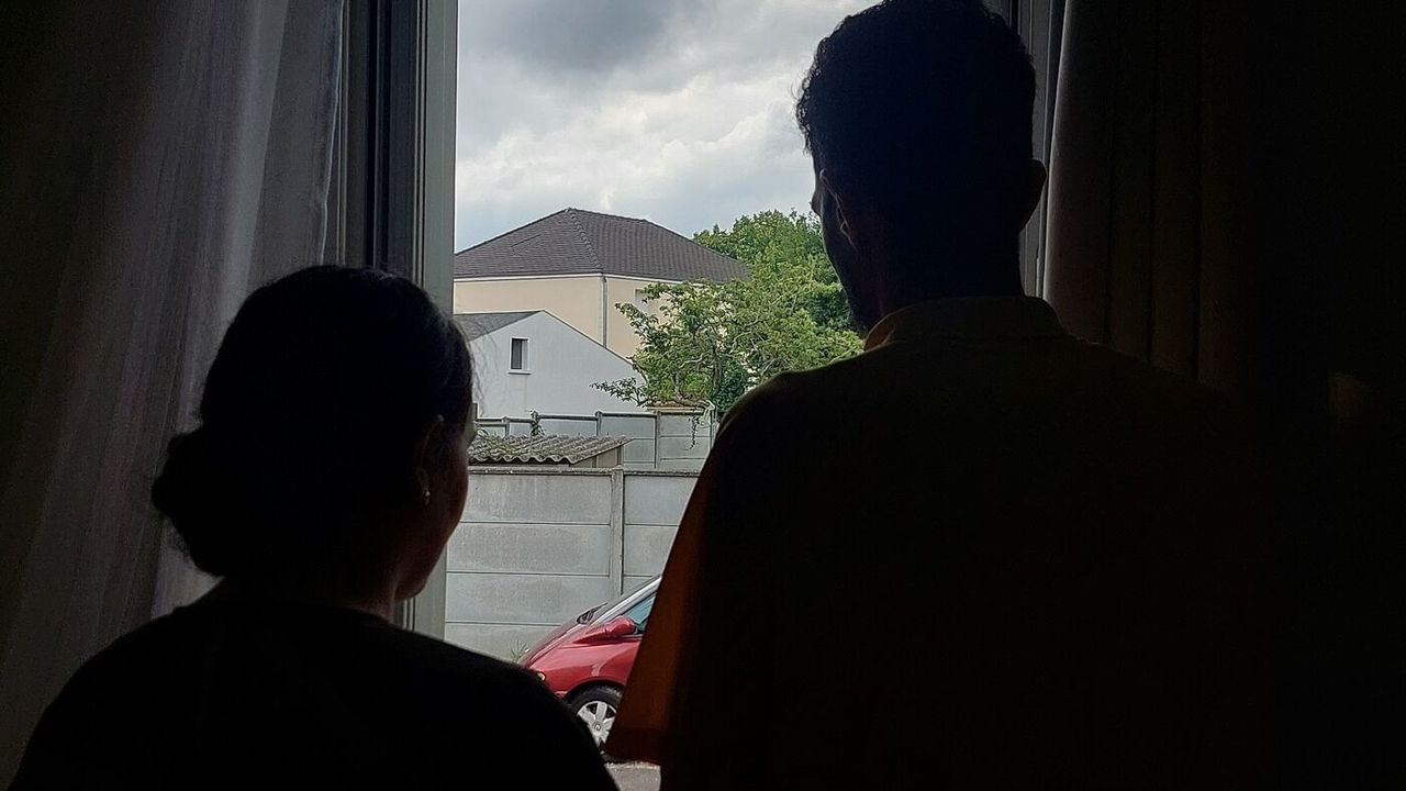 Mantes-la-Jolie (78): os pais de um bebê sob efeito de cannabis são argelinos sob o regime OQTF. A criança foi colocada na ASE