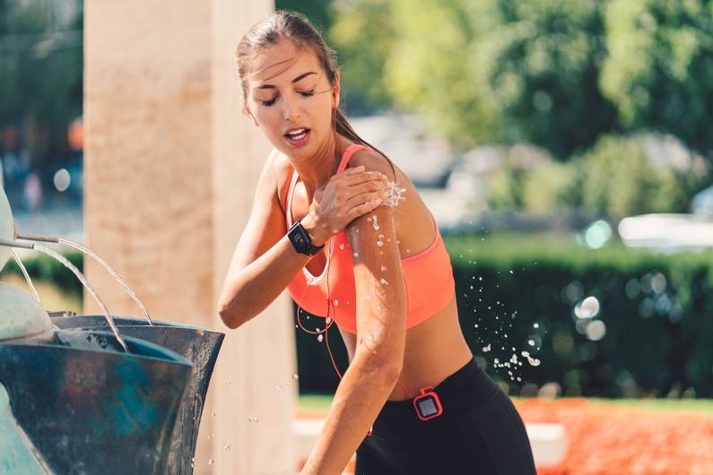 Clima extremo: Mantenha-se em forma durante o verão do século: Como se exercitar com segurança apesar do calor recorde