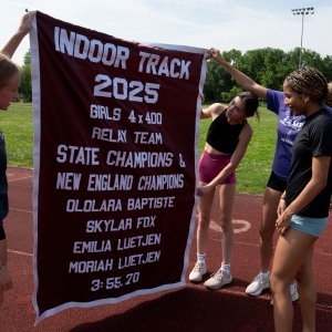 Revezamento 4x400 feminino de Amherst lidera grupo forte rumo ao Nike Outdoor Nationals em Oregon