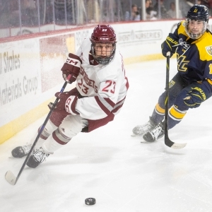 Los prospectos de UMass, listos para el Draft de la NHL de 2025 en Los Ángeles
