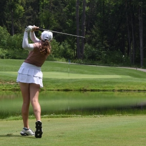 92° Mass. Girls Junior Amateur: Regan di Granby impressiona al debutto statale, ma non riesce a giocare la partita
