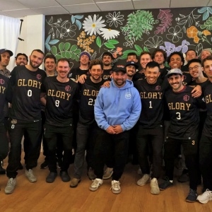 Amherst ve Northampton oyuncuları Ultimate Frisbee Association'ın Boston Glory'sinde parlıyor