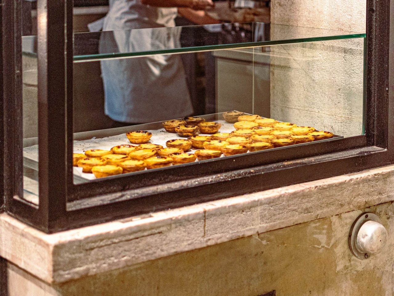 9 Incredible Things You Must Try Eating the Next Time You Travel