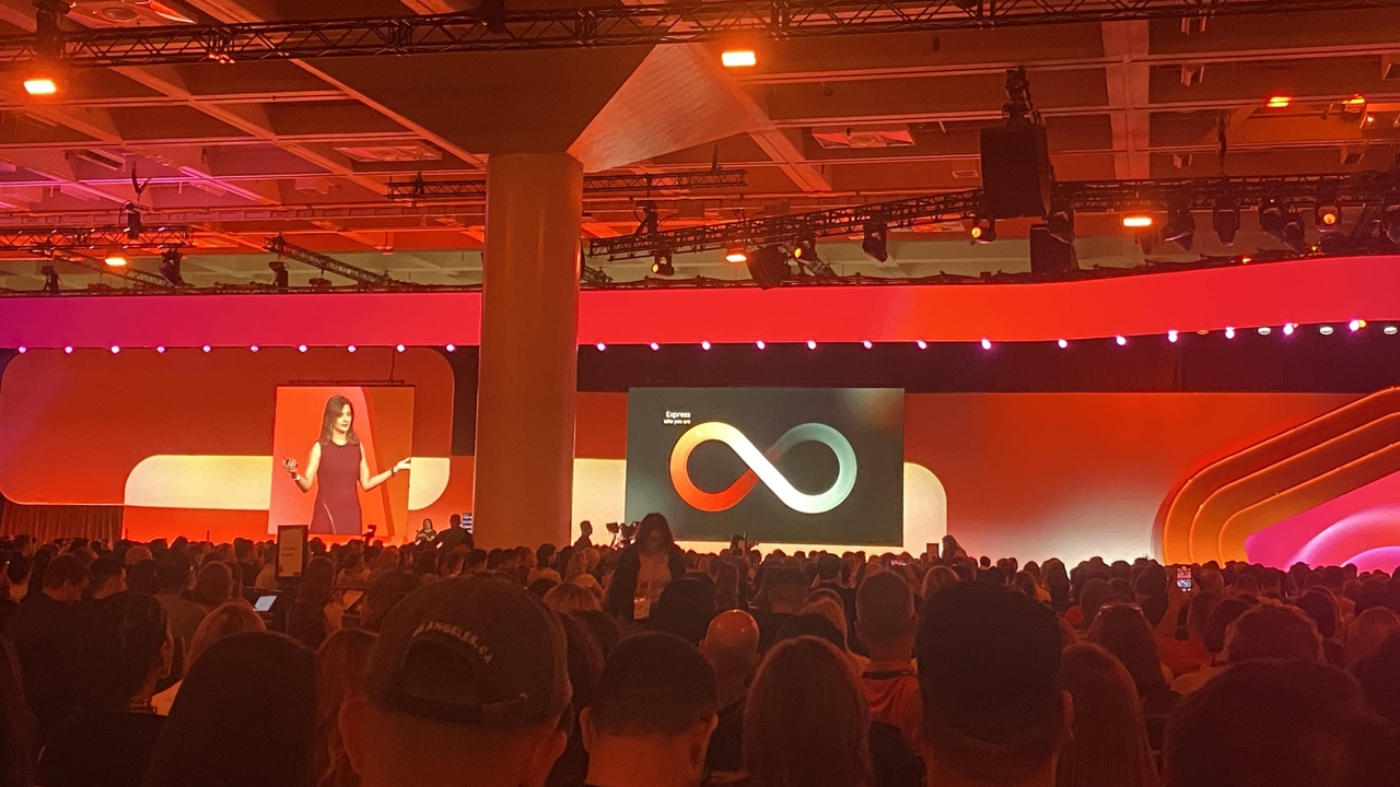 Loop Marketing: HubSpot combate o "Apocalipse do Tráfego" com Agentes de IA
